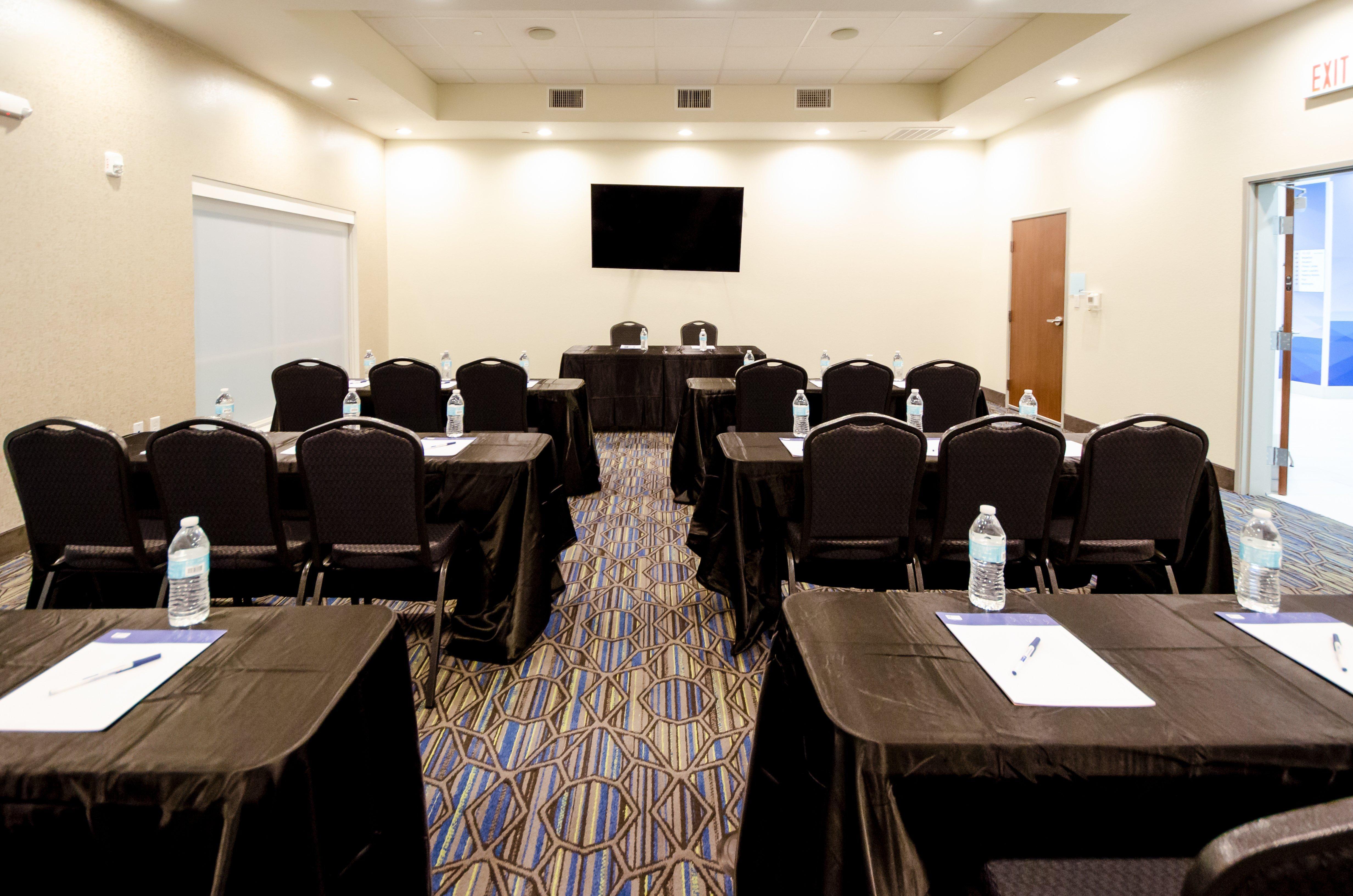 Holiday Inn Express & Suites Taylor By Ihg Exterior foto